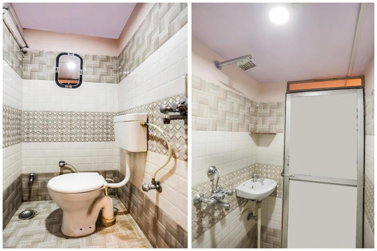 Spot On 45585 Hotel Aakash Ganga Varanasi Bagian luar foto